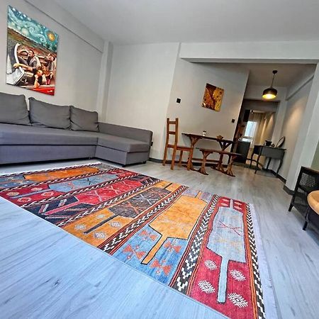 Central & Cosy Flat For 4 Person Isztambul Kültér fotó