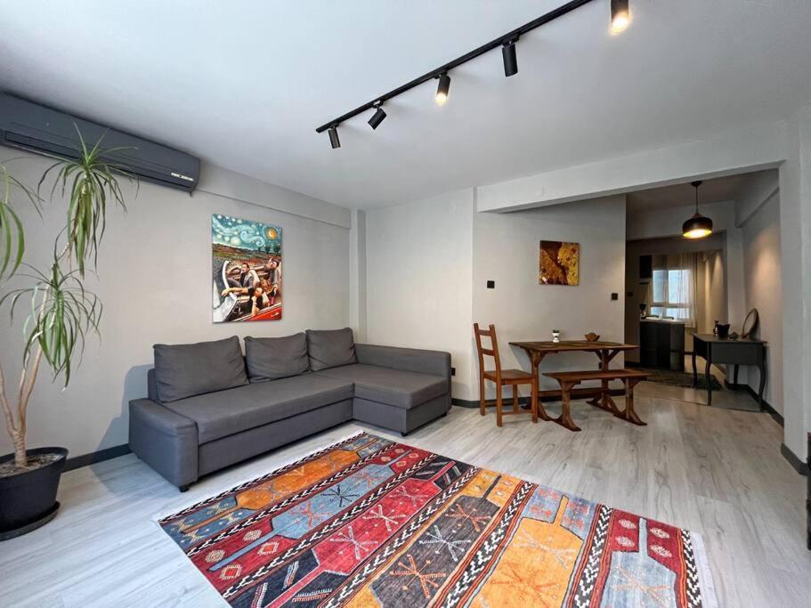 Central & Cosy Flat For 4 Person Isztambul Kültér fotó