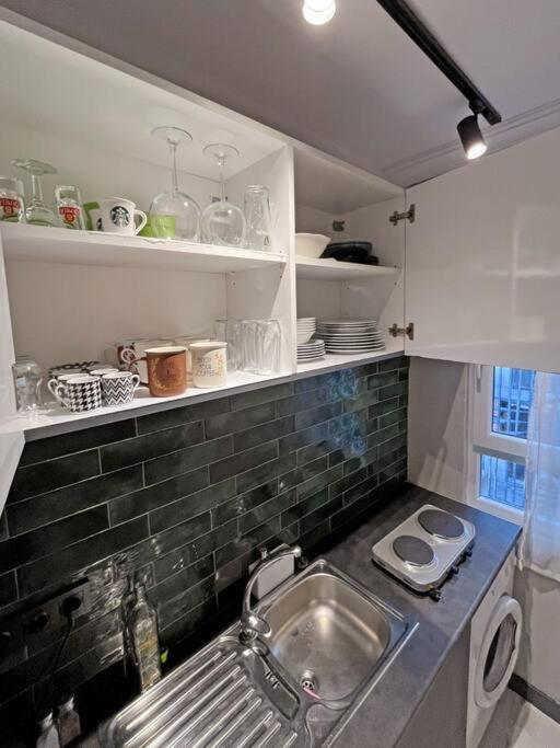 Central & Cosy Flat For 4 Person Isztambul Kültér fotó